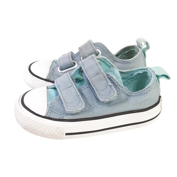 Converse Chuck Taylor All Star 2V Canvas Toddler Sneakers Low Rise Blue Kids 6 - Picture 1 of 9